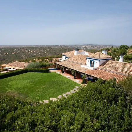 Villa Casa De Baixo By Vintage Travel *