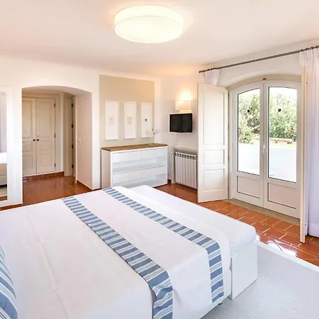 Casa De Baixo By Vintage Travel Villa