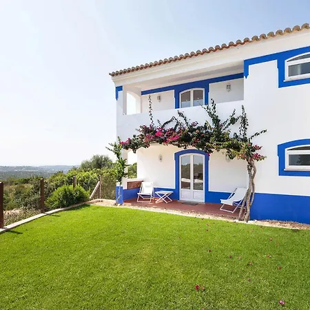 Casa De Baixo By Vintage Travel Villa