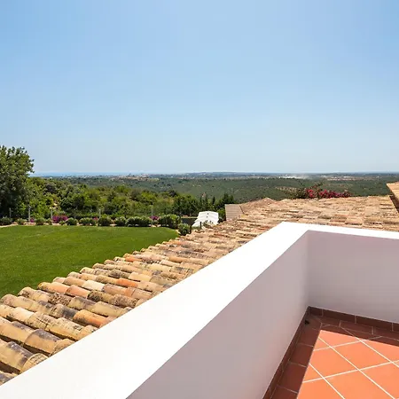 Casa De Baixo By Vintage Travel *