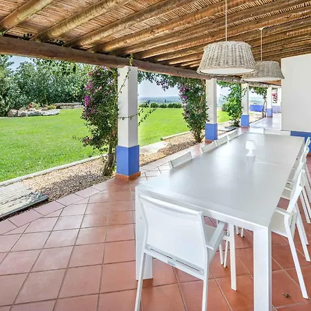 Villa Casa De Baixo By Vintage Travel *